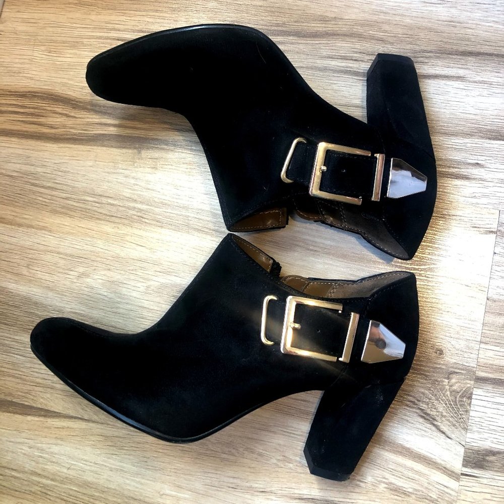 BRAND NEW Aerosoles Heel Rest Ankle Boots 5.5M